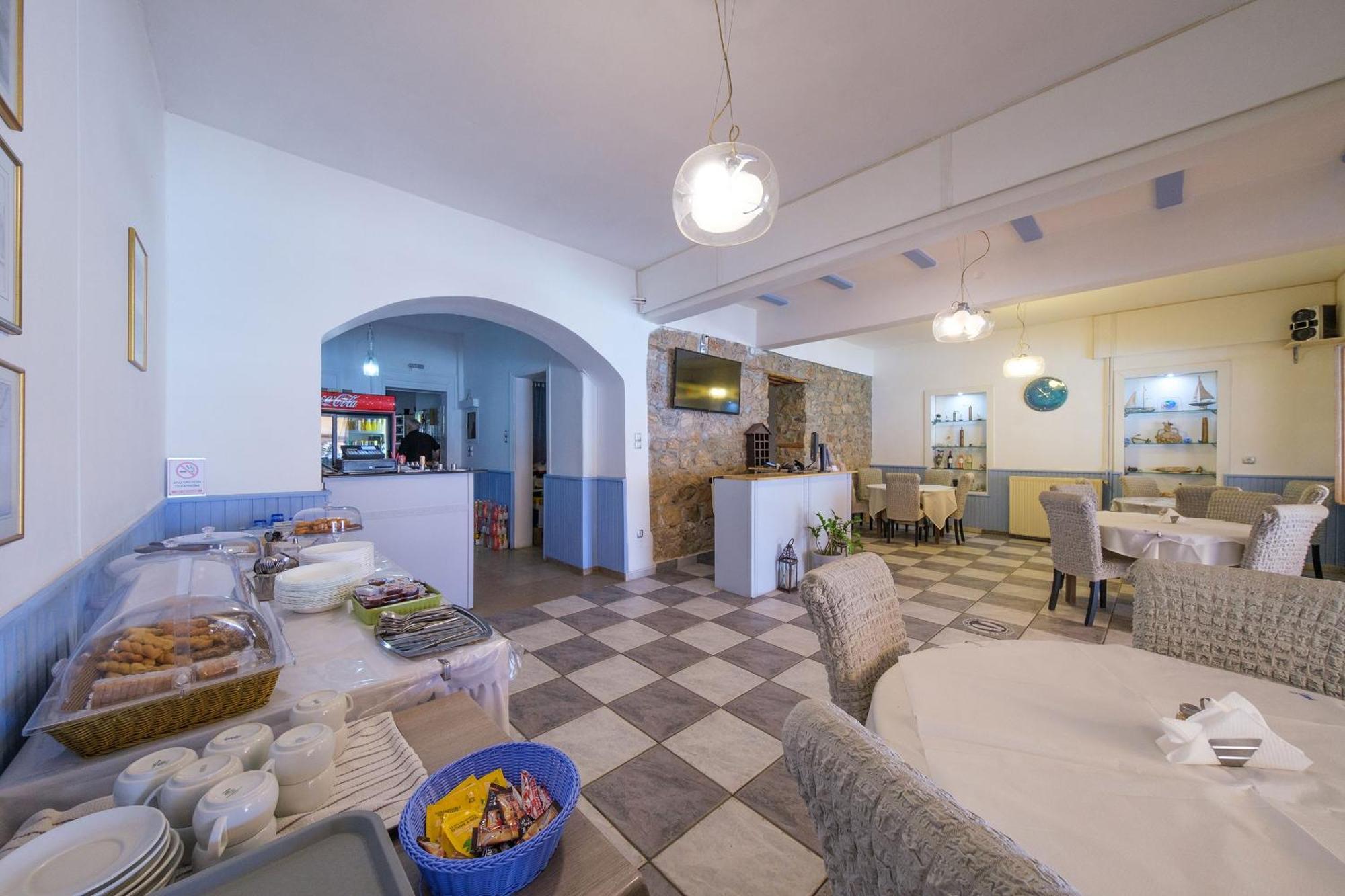 Golden Moon Hotell Tolón Eksteriør bilde
